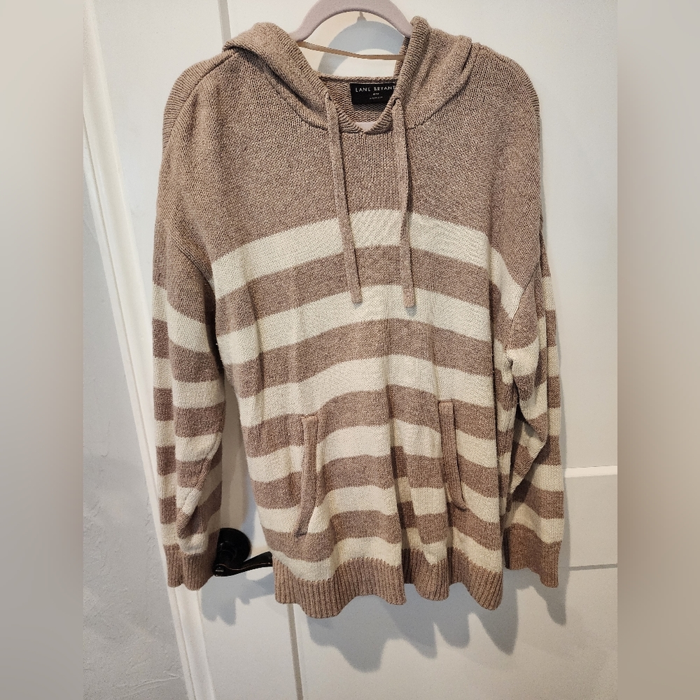 Land bryant hooded sweater